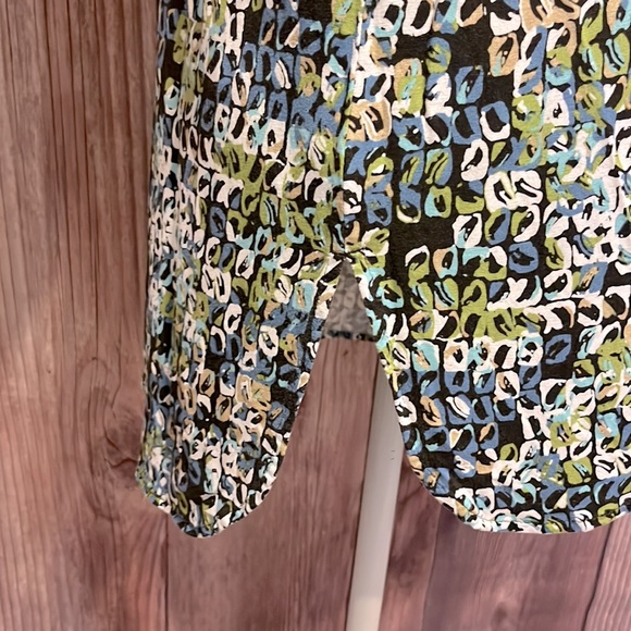 J.Jill Hi-Low Side Slit Top - Picture 4 of 6